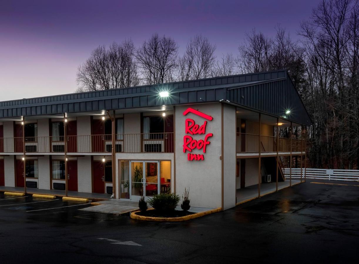 Red Roof Inn Fredericksburg North Εξωτερικό φωτογραφία