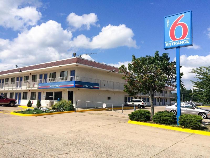 Red Roof Inn Fredericksburg North Εξωτερικό φωτογραφία