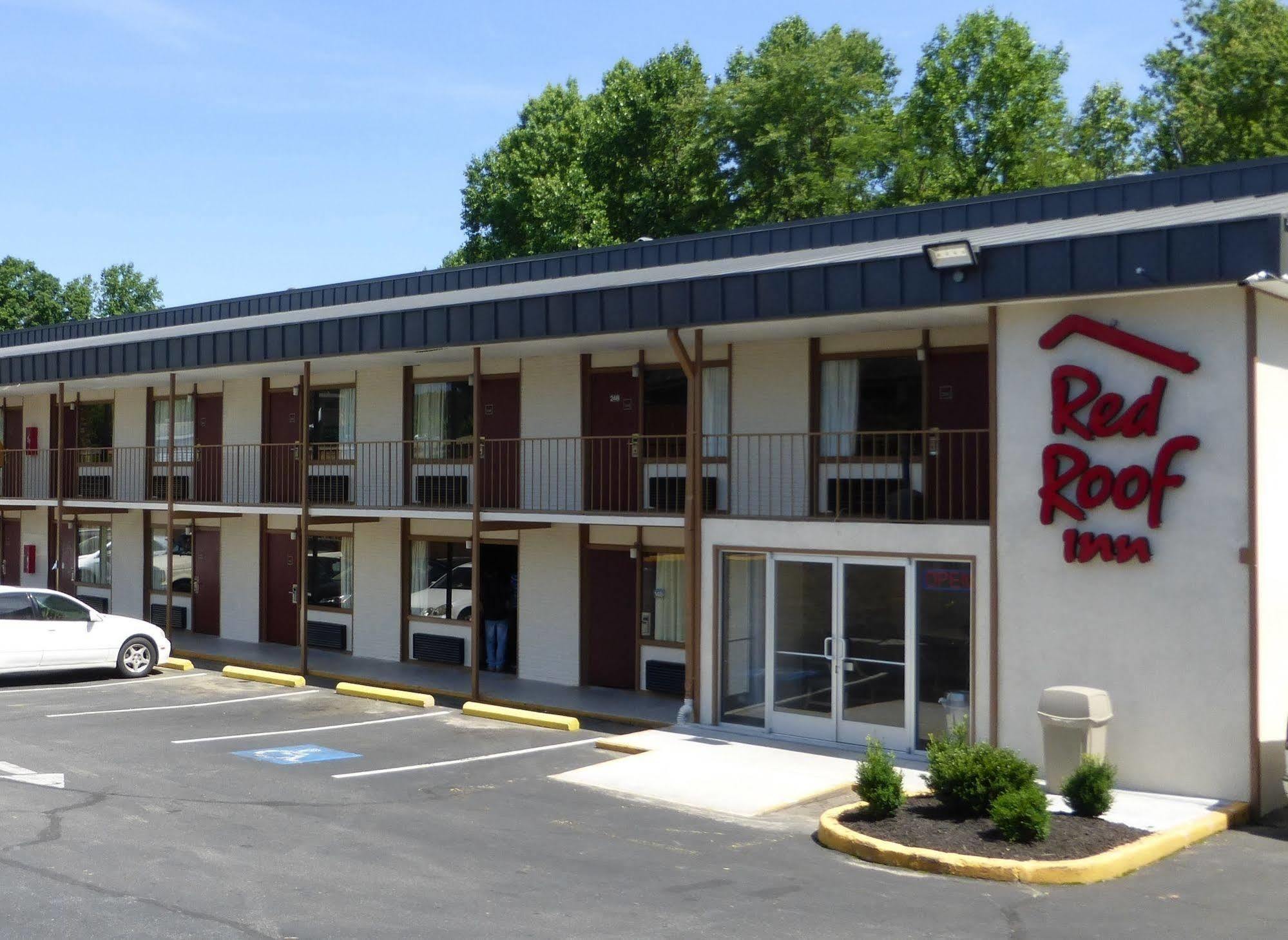 Red Roof Inn Fredericksburg North Εξωτερικό φωτογραφία